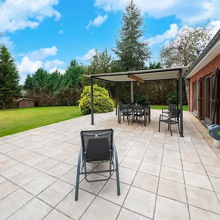 Casa de Férias Stunning In Recht, Cleaning Included (adults Only) *