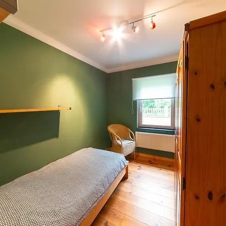 Stunning In Recht, Cleaning Included (adults Only) * Recht