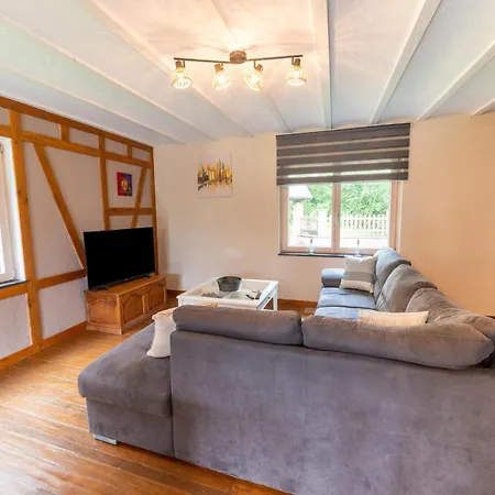 Stunning In Recht, Cleaning Included (adults Only)