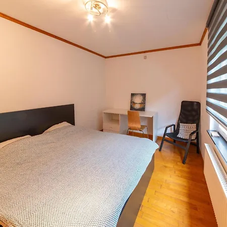 Stunning In Recht, Cleaning Included (adults Only) Casa de Férias