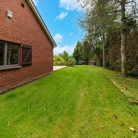Stunning In Recht, Cleaning Included (adults Only) *