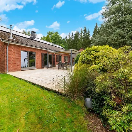 Stunning In Recht, Cleaning Included (adults Only) * Recht