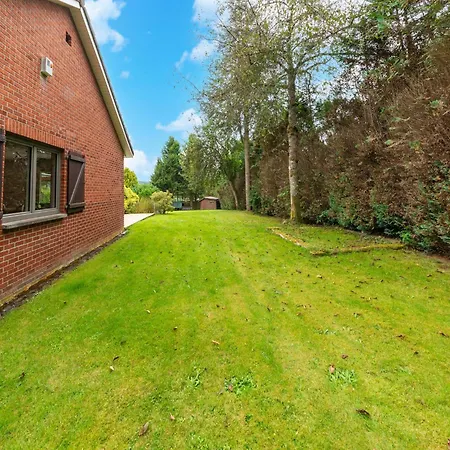 Stunning In Recht, Cleaning Included (adults Only) *